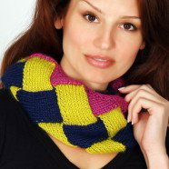 Entrelac Cowl